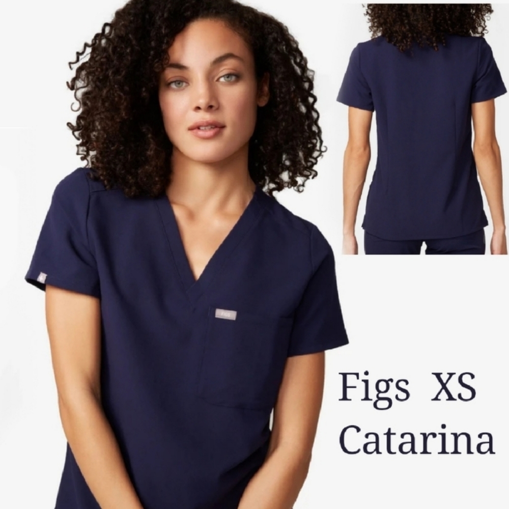 XS FIGS Caterina Top in Navy